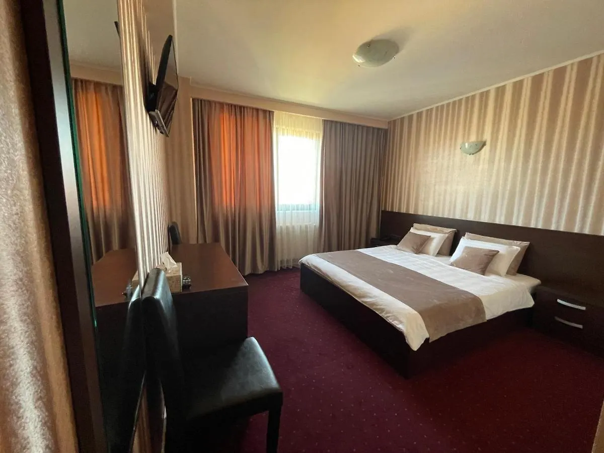 Hotel Athos Voluntari 3*,