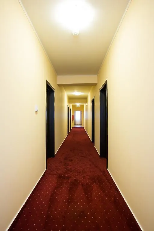 Hotel Athos Voluntari 3*,