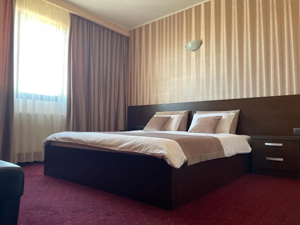 Hotel Athos Voluntari 3*,  Romania